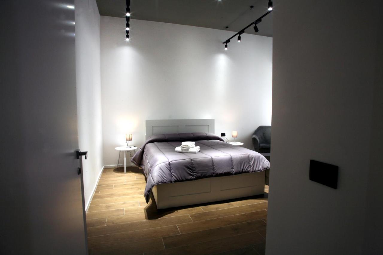 Business Home Via Isonzo B&B Foggia Buitenkant foto